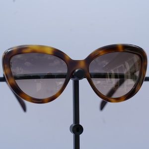 BRAND NEW DESIGNER PRADA SUNGLASSES ON SALE NOW